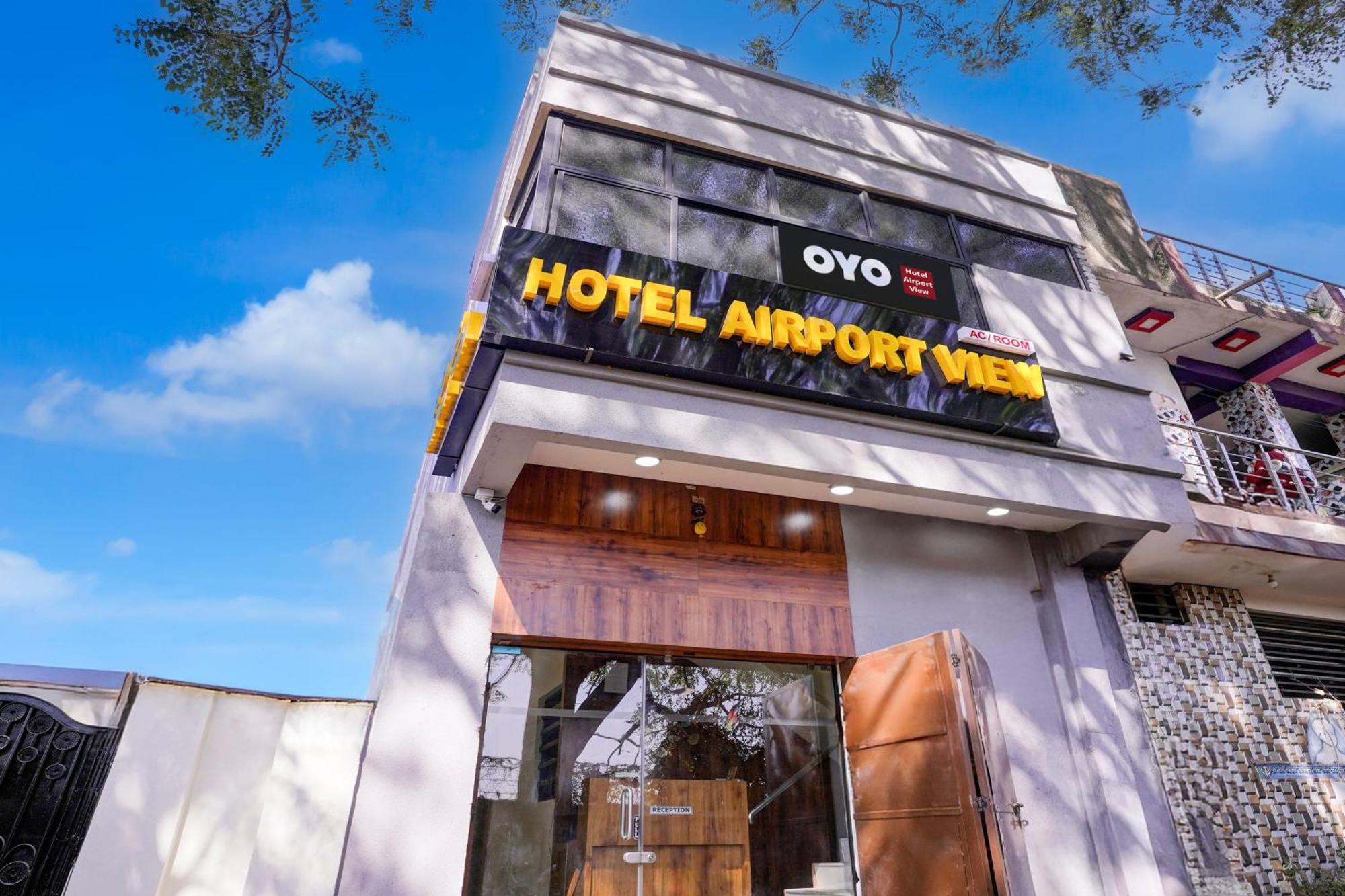 Hotel O Airport View Naroda Экстерьер фото